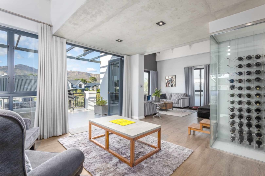 5 Bedroom Property for Sale in Val De Vie Estate Western Cape